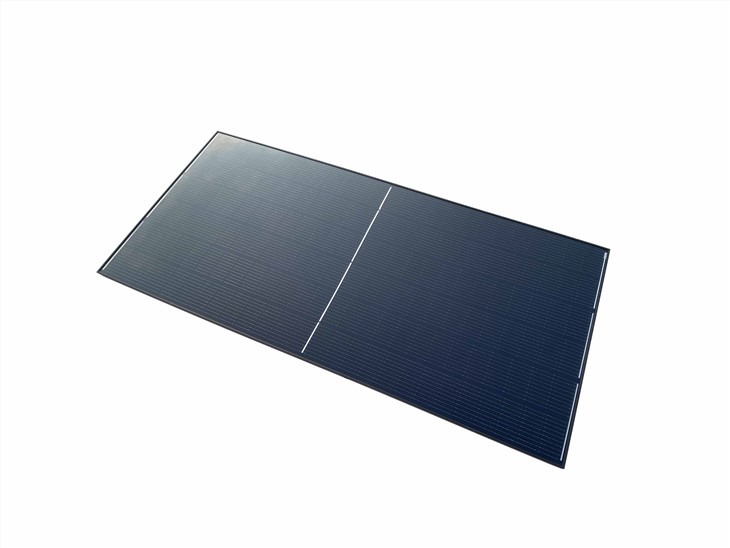 Yarım Hücre Güneş Paneli 560W